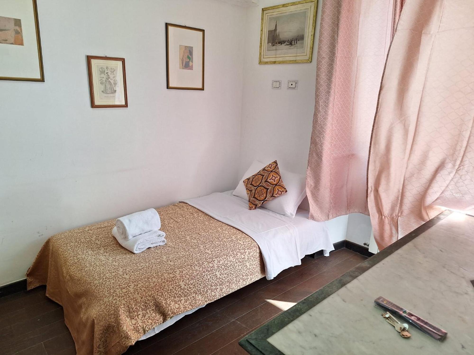 ローマ Casa Fanti 57ホステル エクステリア 写真