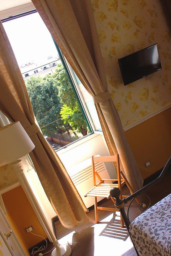 ローマ Casa Fanti 57ホステル エクステリア 写真